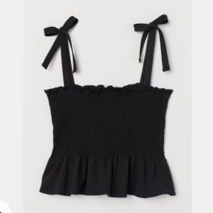 H&M black tie shoulder scrunched top🖤